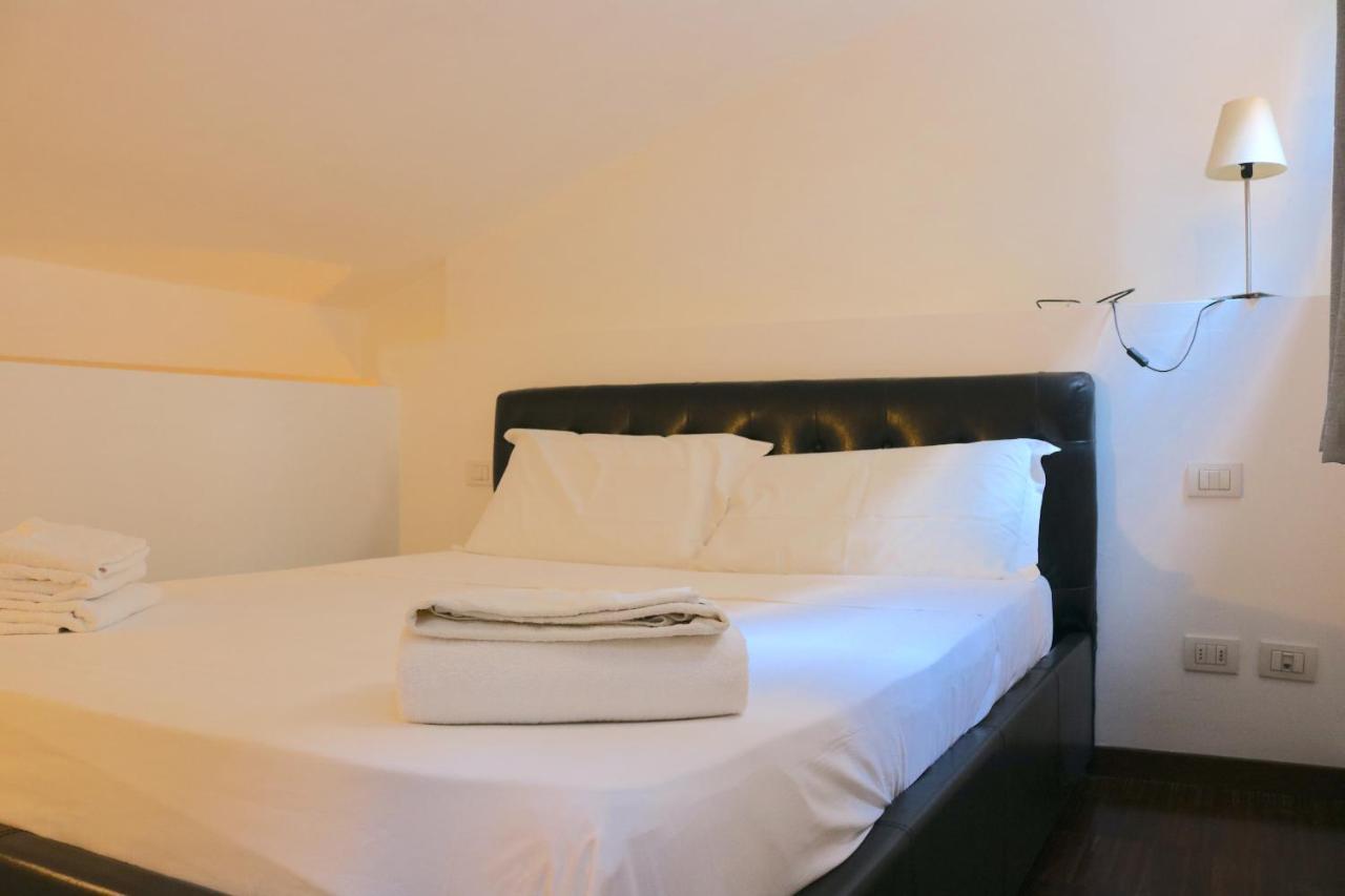 Cozy & Large Loft Famagosta Apartment Milano Ngoại thất bức ảnh